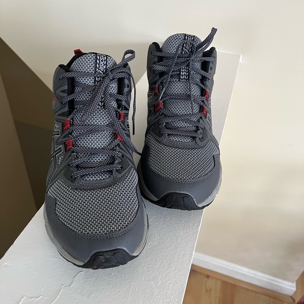Men’s ASICS Gel Venture 8 Hi-Top